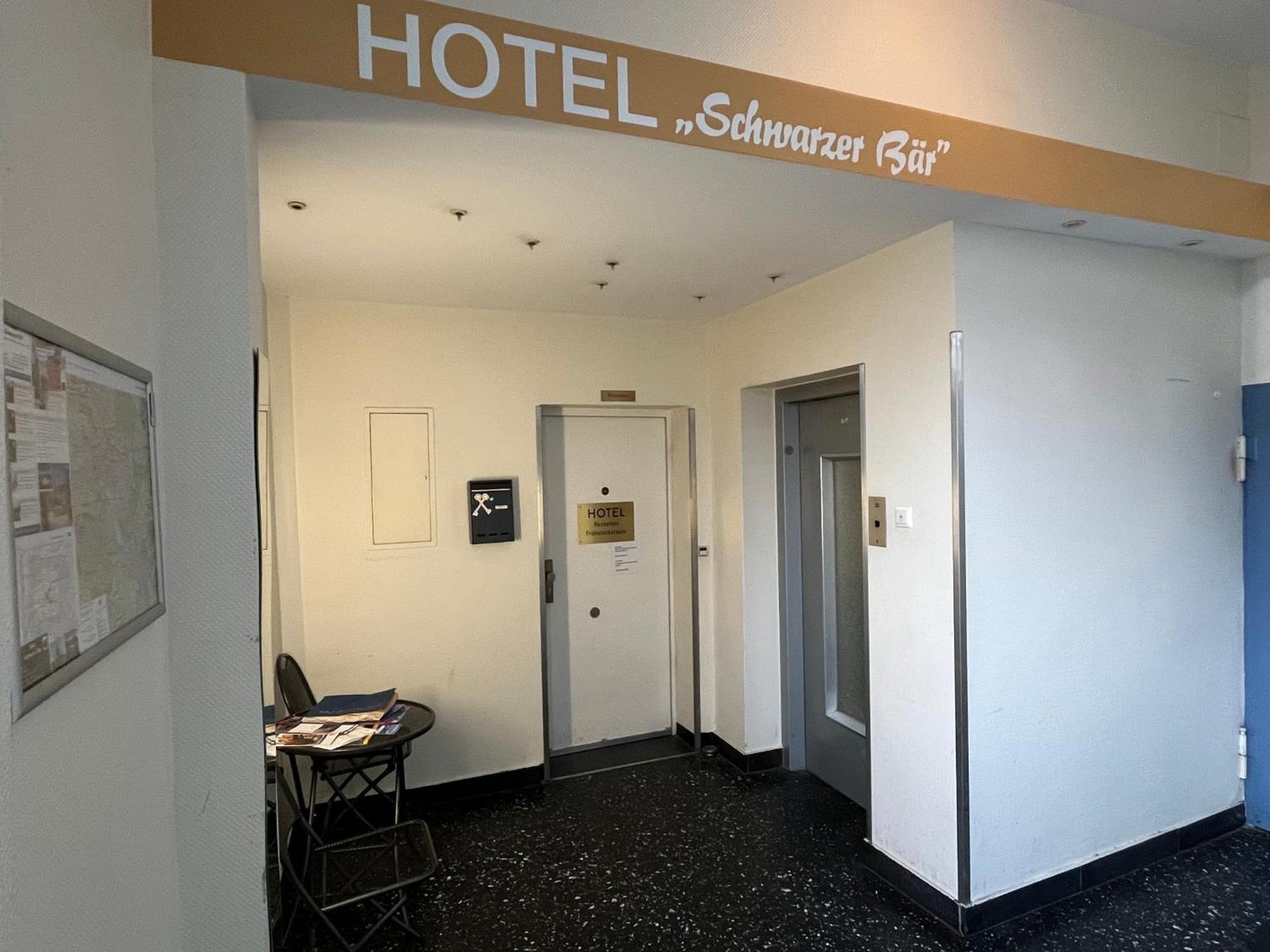 Hotel Schwarzer Baer Hanovra Exterior foto